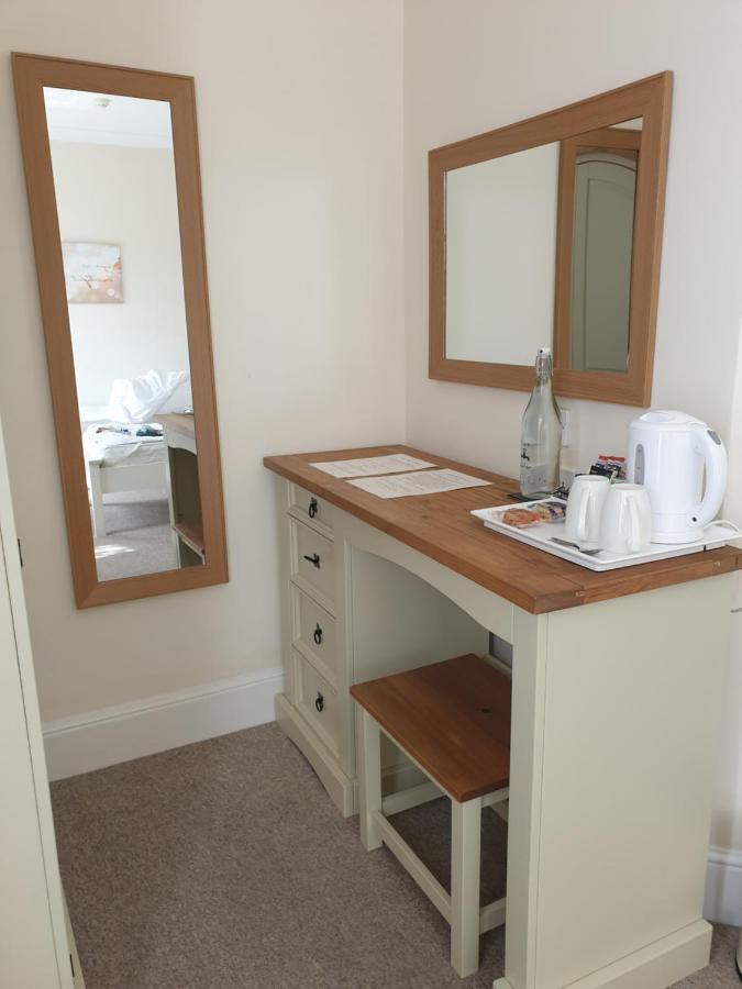 Crofton Guest house